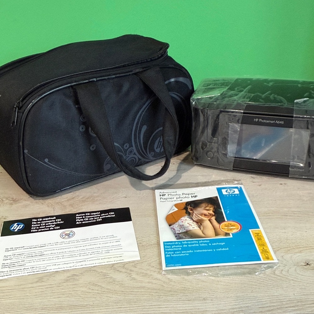 HP Photosmart A646 Black Photo Printer with Carrying Case